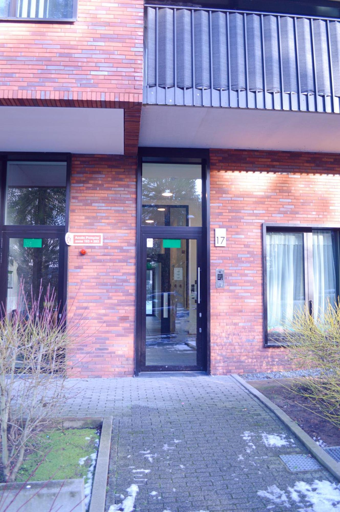 1br Metro Hopital Erasme Bordet Handicapt Friendly Bruxelles